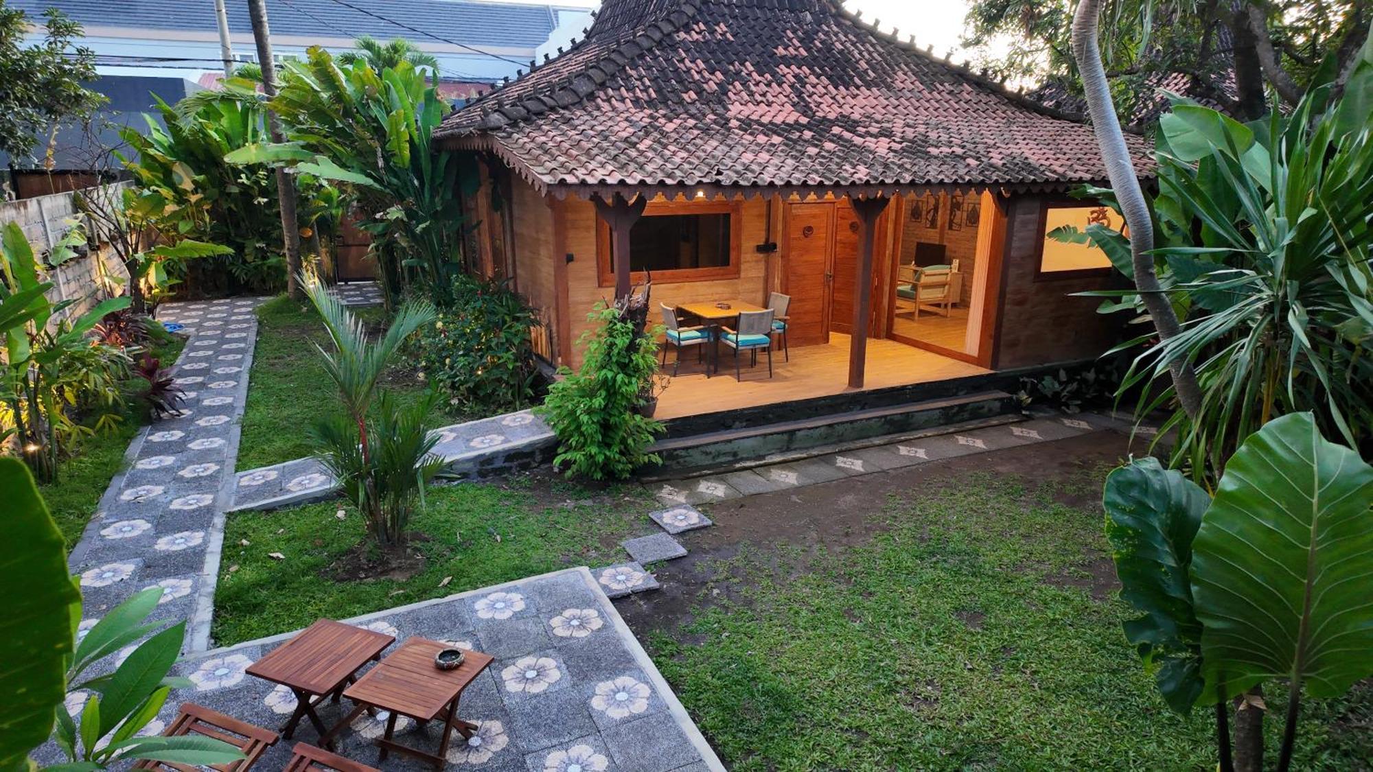 Private Joglo In Heart Of Sanur Βίλα Εξωτερικό φωτογραφία